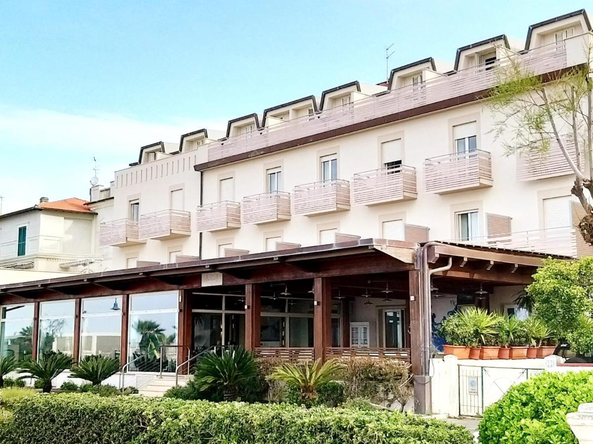 Hotel Miramare Castiglione della Pescaia Kültér fotó